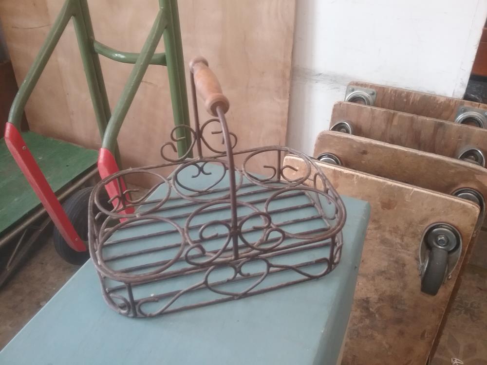 PORTE BOUTEILLES METAL