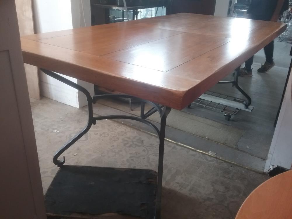 GRANDE TABLE CHENE ET FF 2 ALL