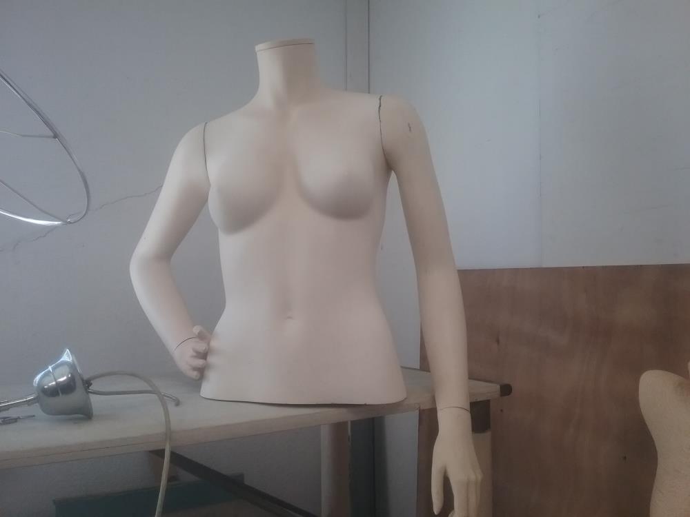 BUSTE MANEQUIN