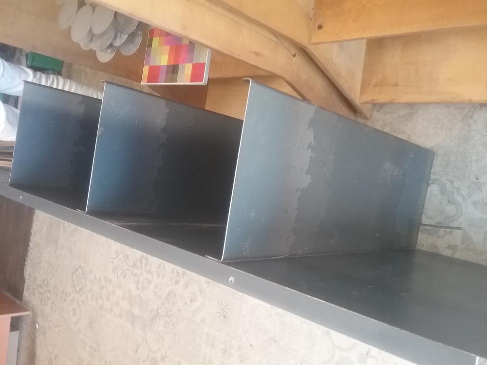 ETAGERE MURALE  FF