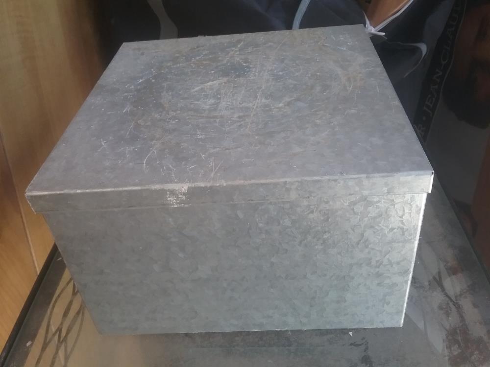 BOITE ZINC