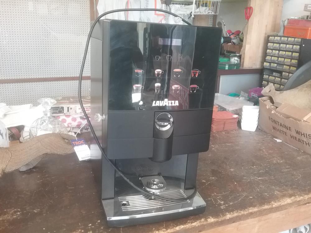 CAFETIERE PRO LAVAZZA