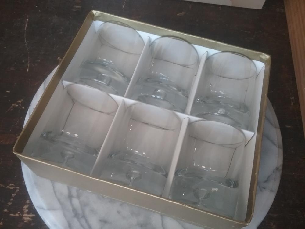6 VERREE APERO