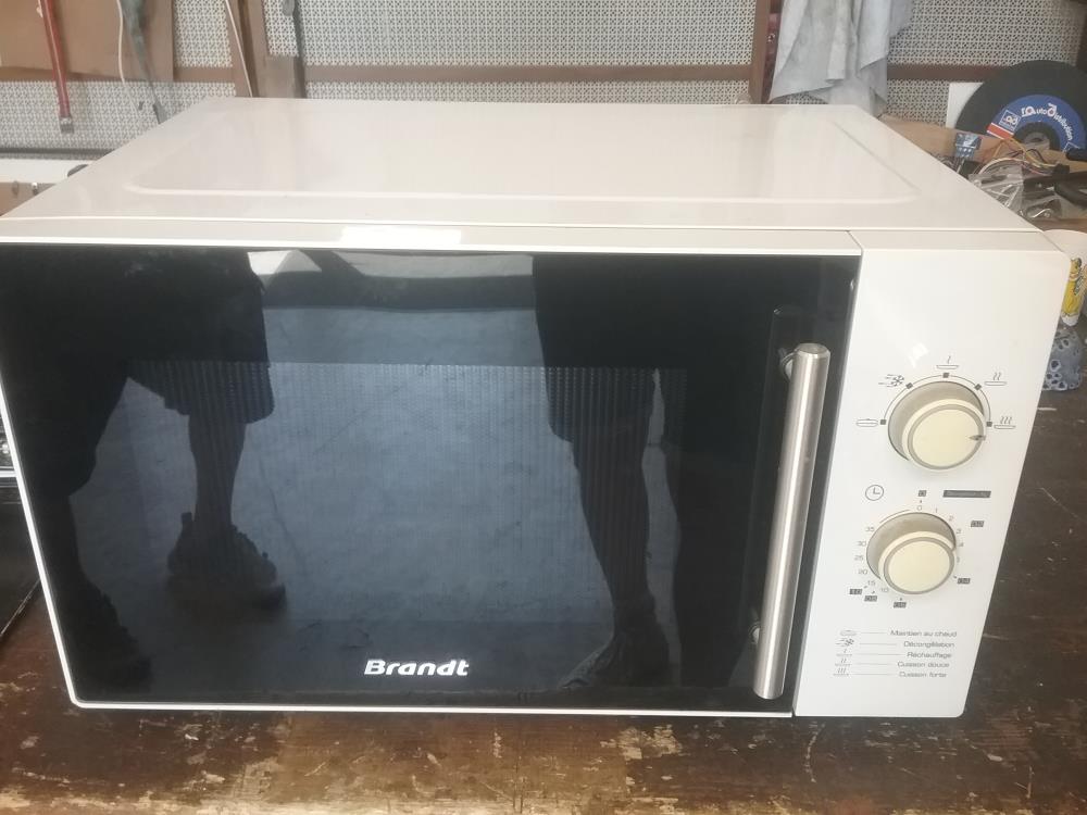 MICRO ONDES BRANDT 