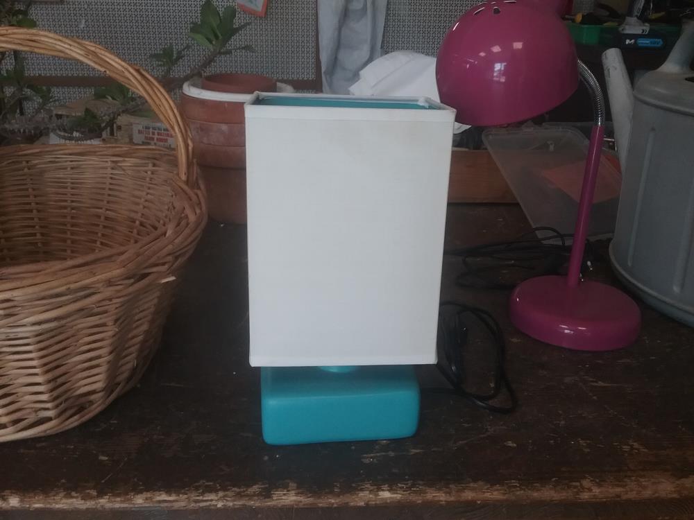 LAMPE CHEVET BLEU
