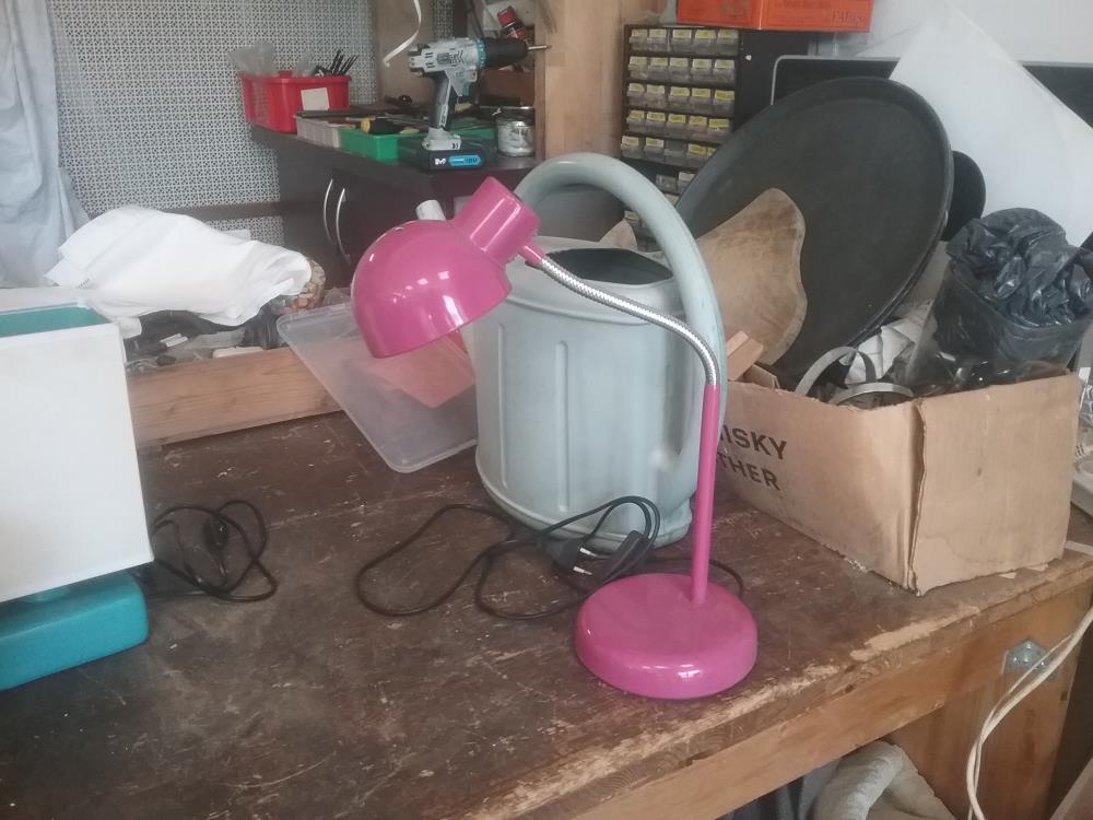 LAMPE BUREAU ROSE