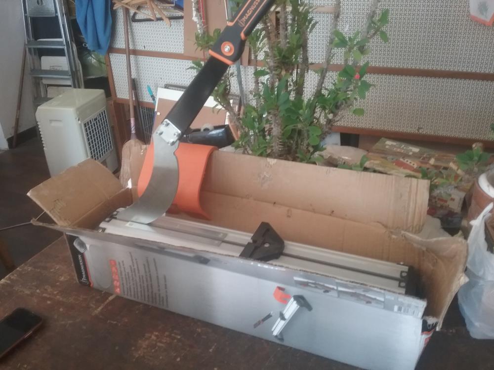 PRESSE COUPANTE MAGNUSSON