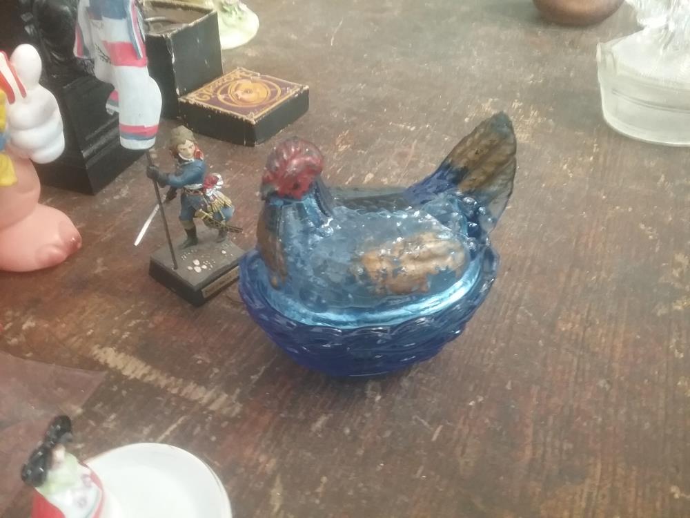 BOITE VERRE POULE BLEU