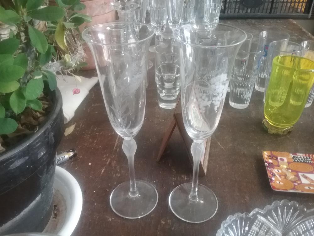 COUPE CHAMPAGNE SCULPTE