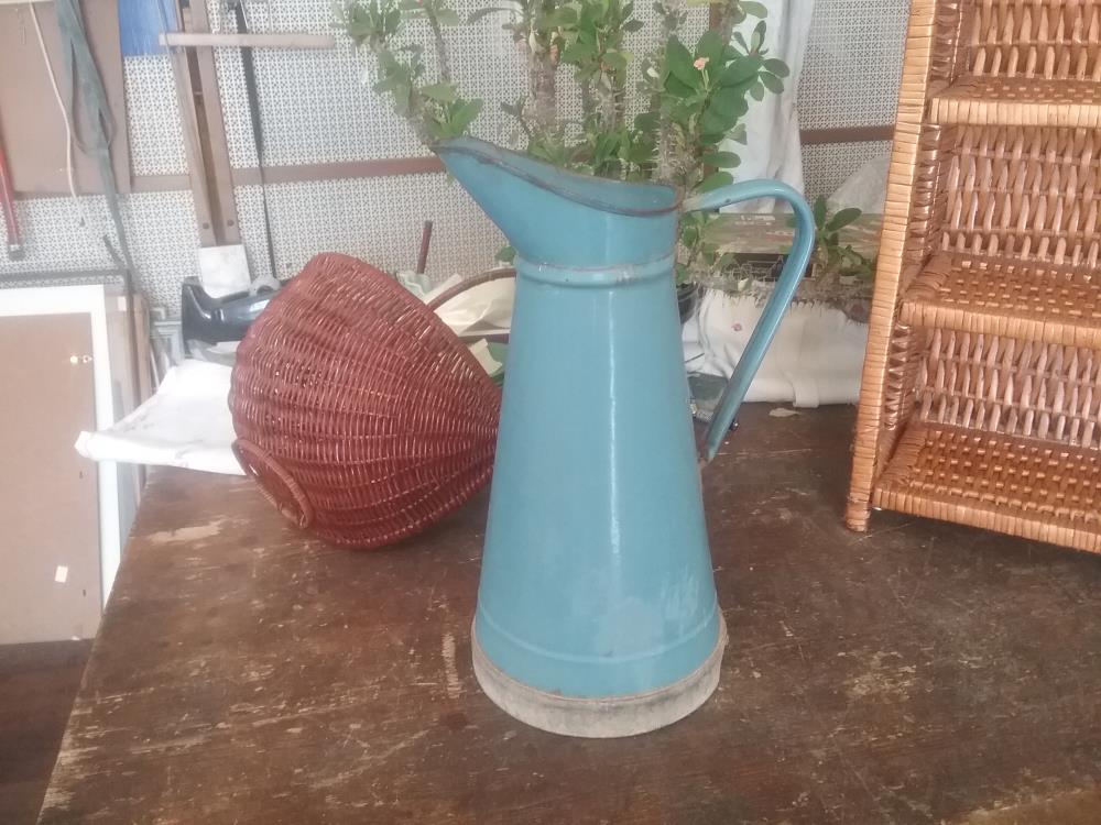 BROC ANCIEN BLEU