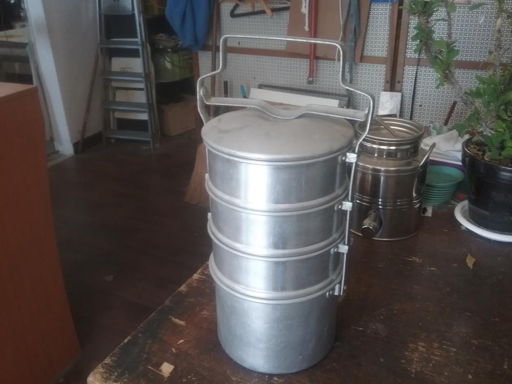 CANTINETTE ETAGES ALU