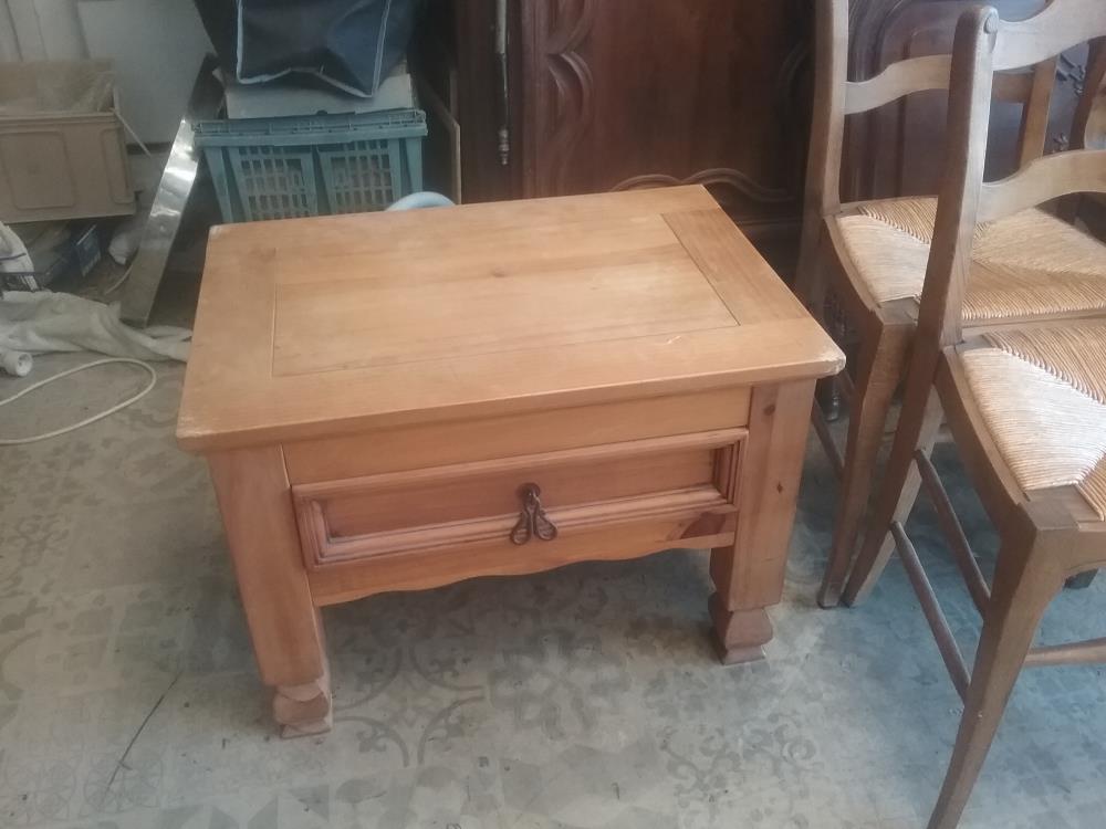 TABLE BASSE MASSIF 1T