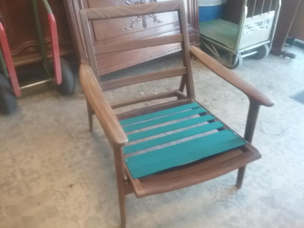 FAUTEUIL DESIGN BOIS 