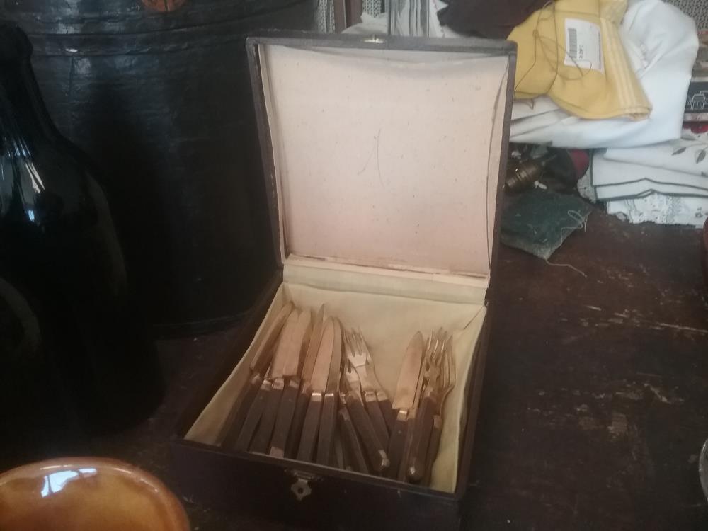 PETIT SERVICE DORÉ 