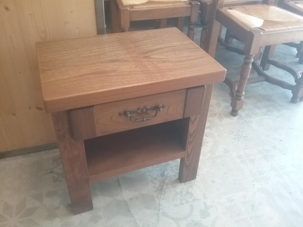 CHEVET RUSTIQUE 