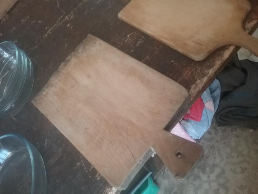 PLANCHE A DECOUPER ANCIENNE 