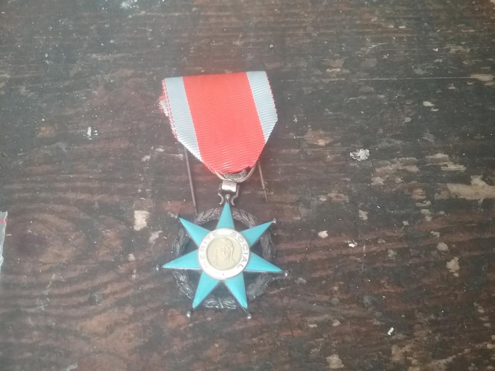MEDAILLE DU TRAVAIL
