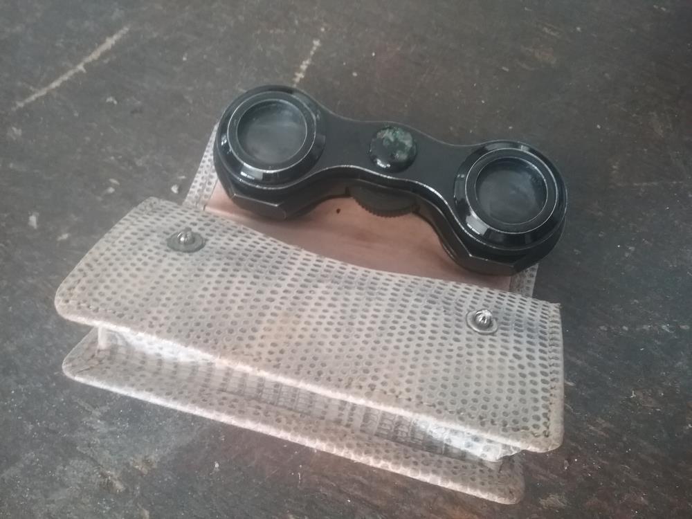 JUMELLE DE THEATRE PLIEX