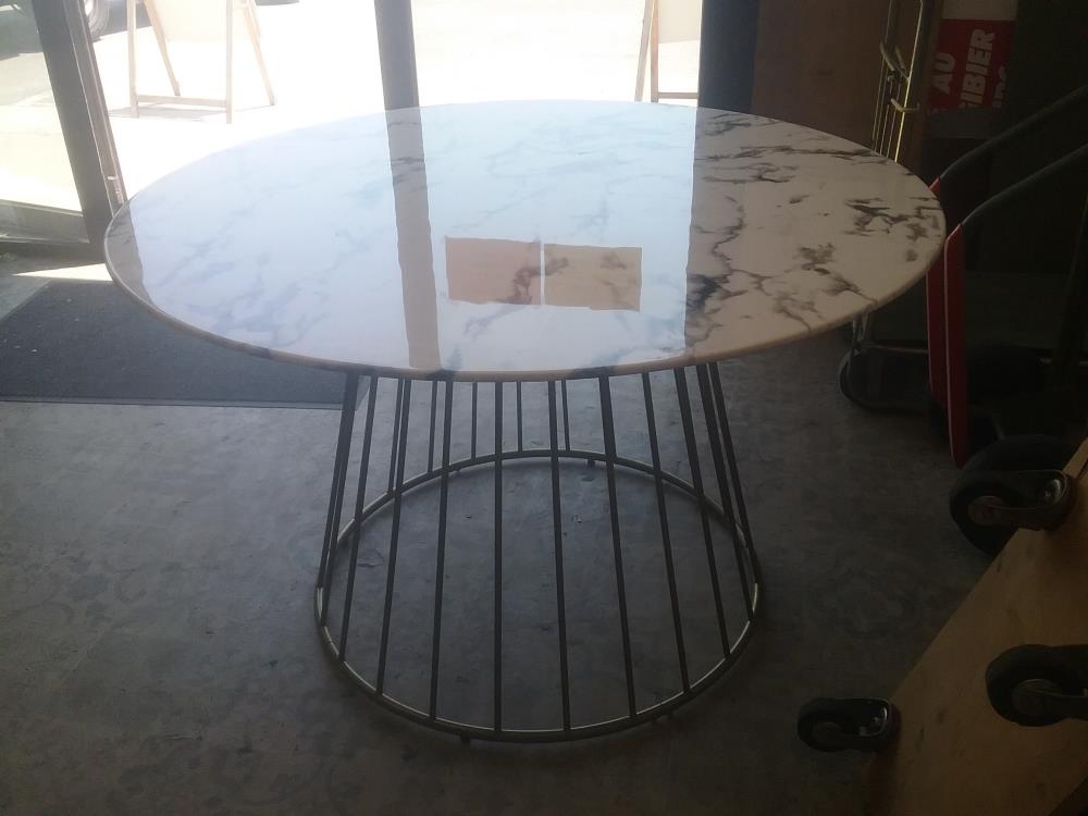 TABLE RONDE MARBRE