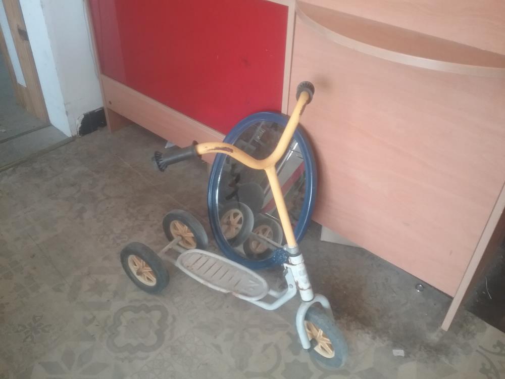 TROTINETTE ANCIENNE 
