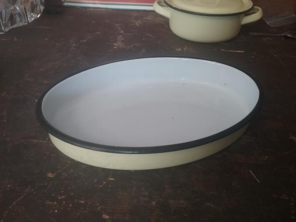 PLAT EMAILLE JAUNE
