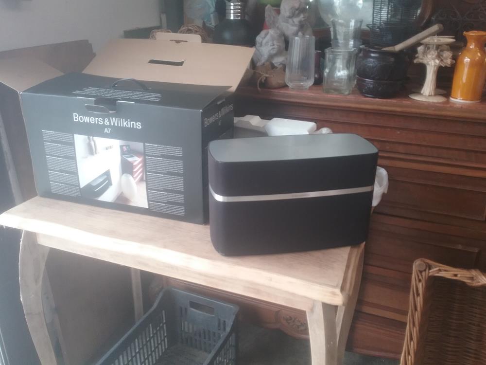 BOWERS & WILKINS A7