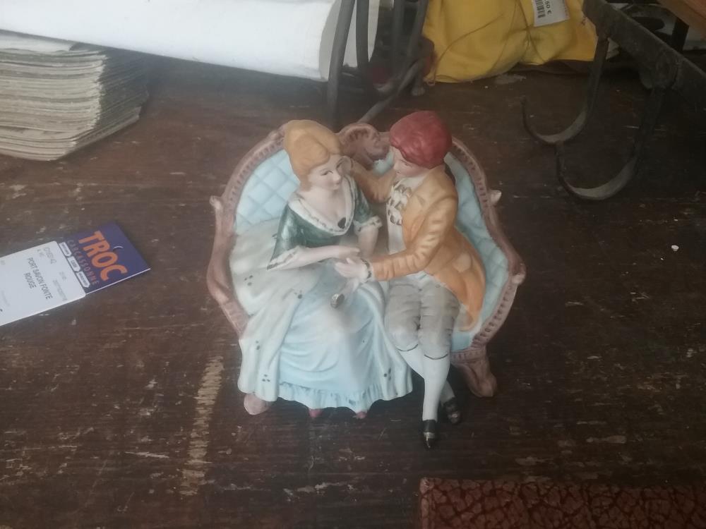 COUPLE BISCUIT