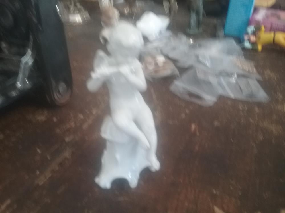 ANGELOT PORCELAINE ITALY