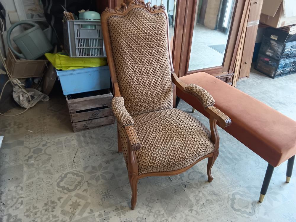 FAUTEUIL VOLTAIRE EN LETAT