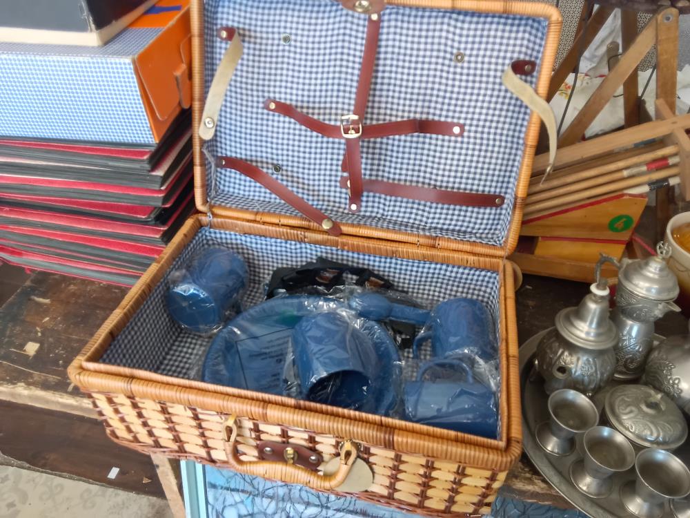 VALISE CAMPING