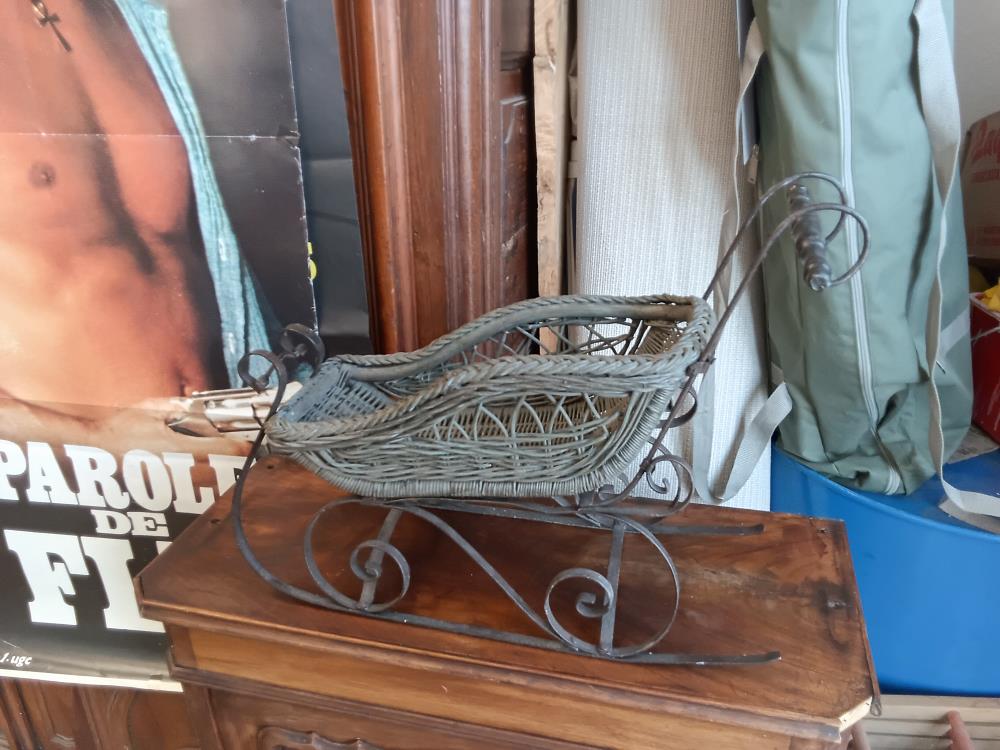 TRAINEAU POUPEE METAL ETOSIER 