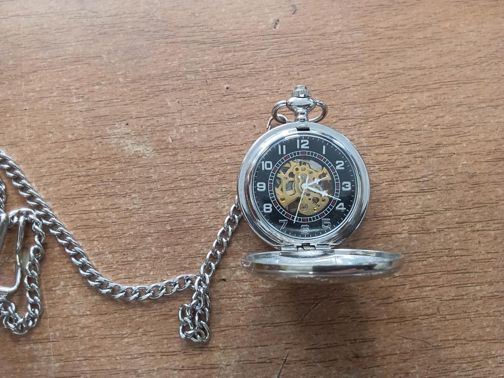 MONTRE A GOUSSET