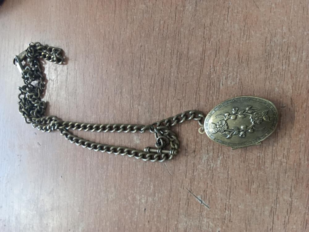 PENDENTIF PORTE PHOTO