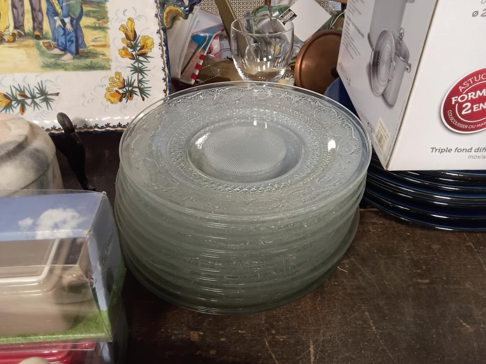 13 ASSIETTES VERRE PM