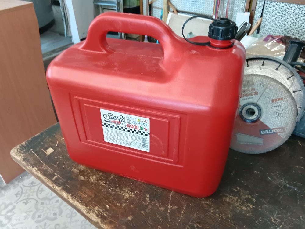 JERRYCAN 20L 