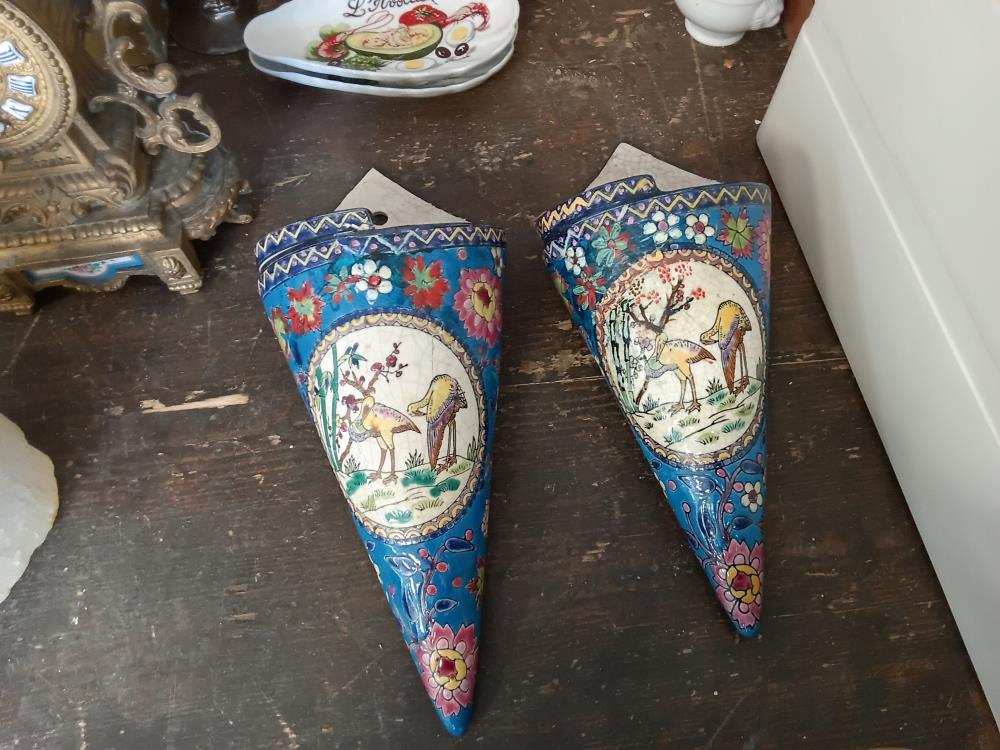PAIRE DE VASES CORNE D'ABONDANCE LONGWY RESTAURES