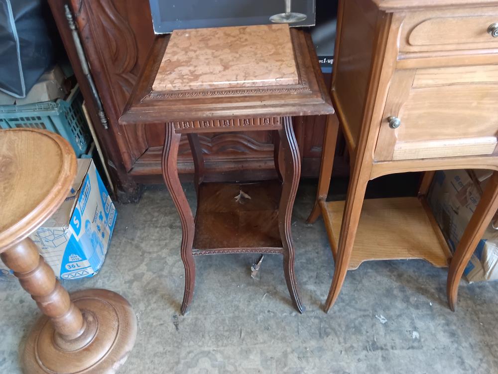 PORTE POT DESSUS MARBRE