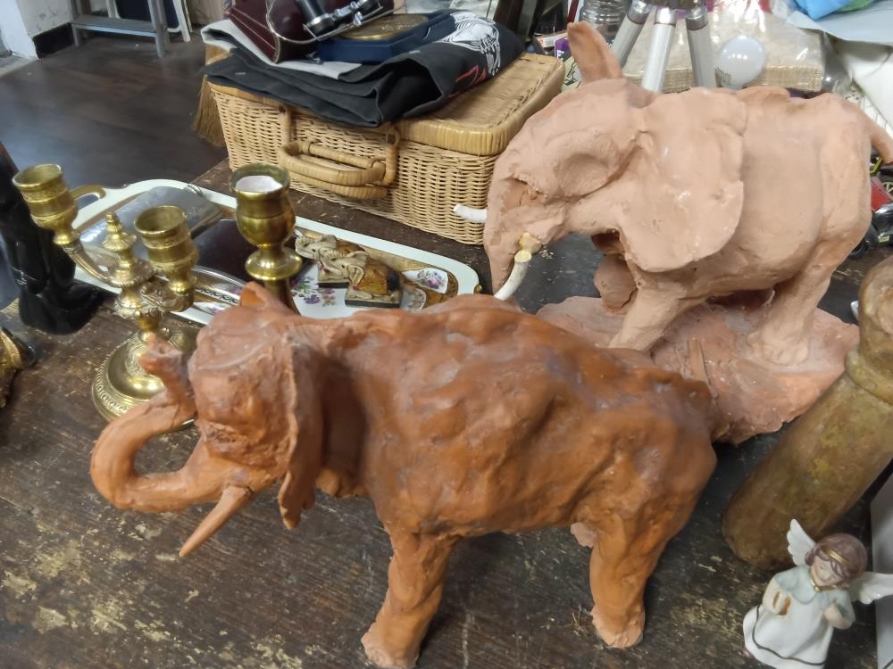 ÉLÉPHANT TERRE CUITE