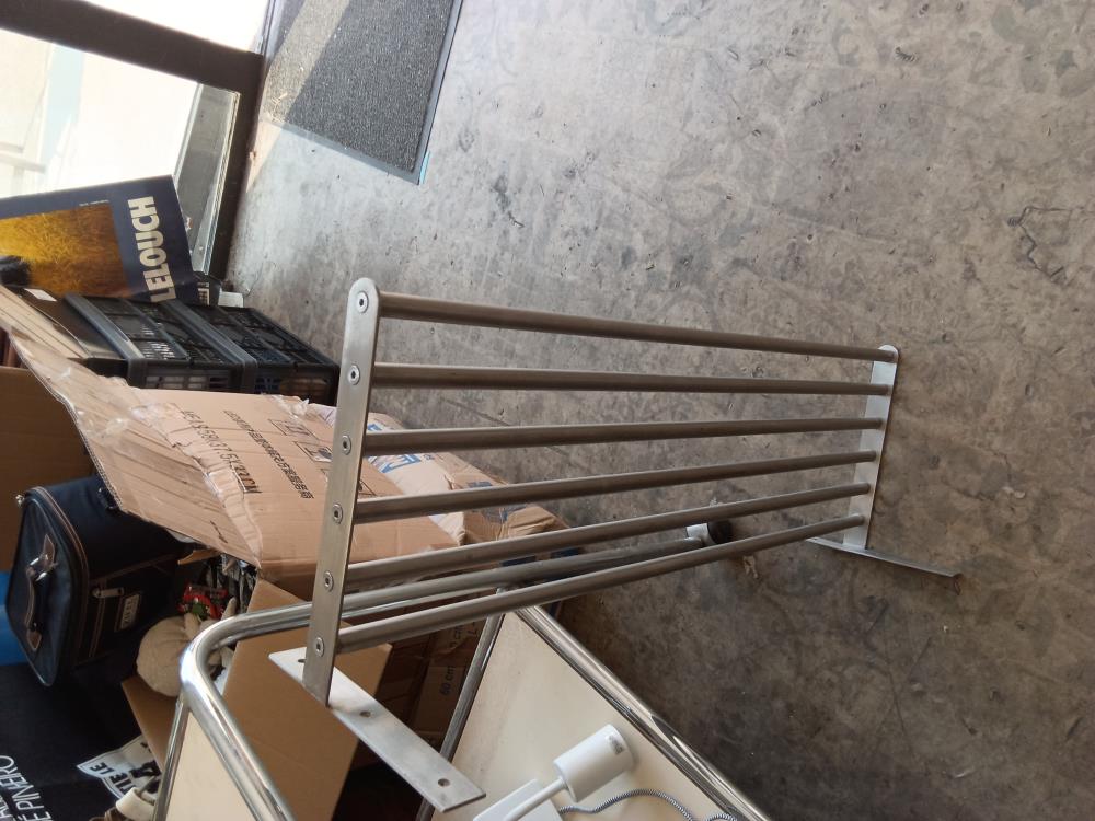 ÉTAGÈRE INOX IKEA