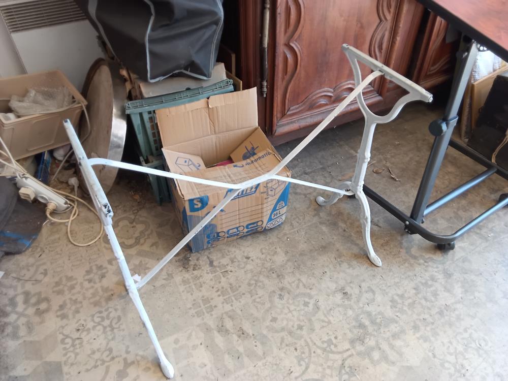 PIEDS DE TABLE FONTE