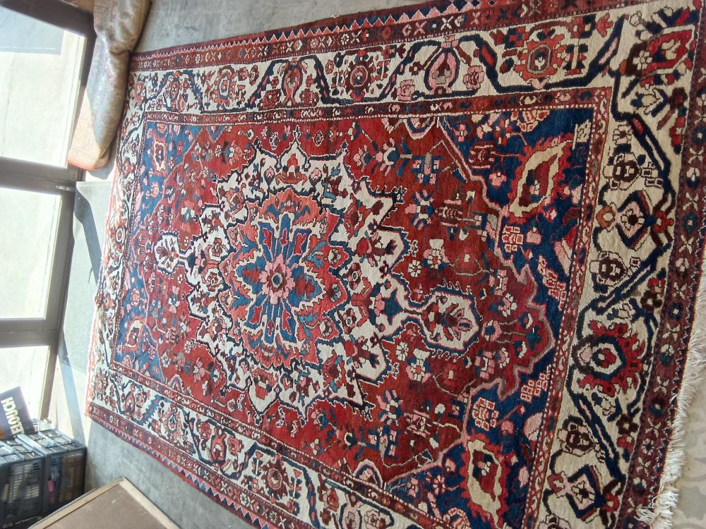 GRAND TAPIS EN LAINE 210X300