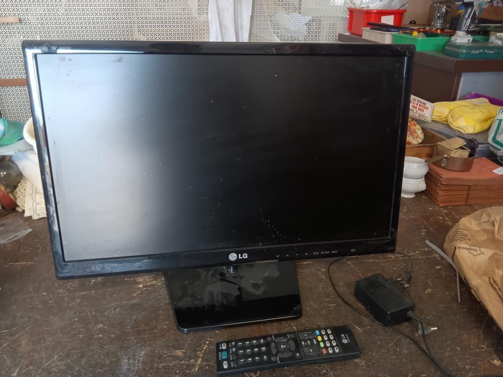 PETITE TV LG