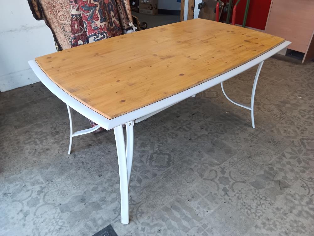 TABLE DE JARDIN PLATEAU BOIS