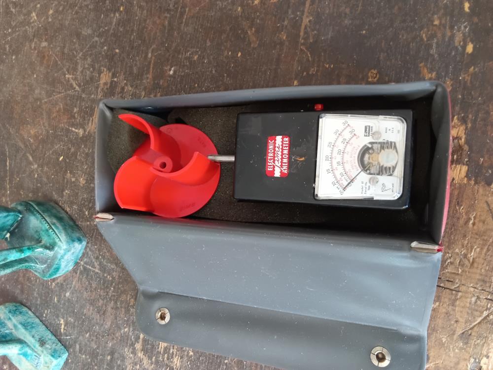 ANEMOMETRE