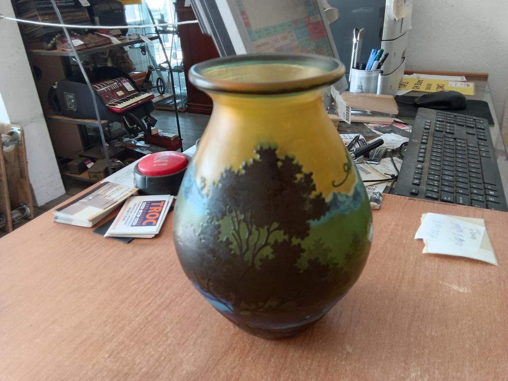 VASE TIP GALLE