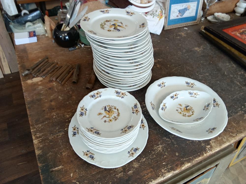 SERVICE DE TABLE MOUSTIER