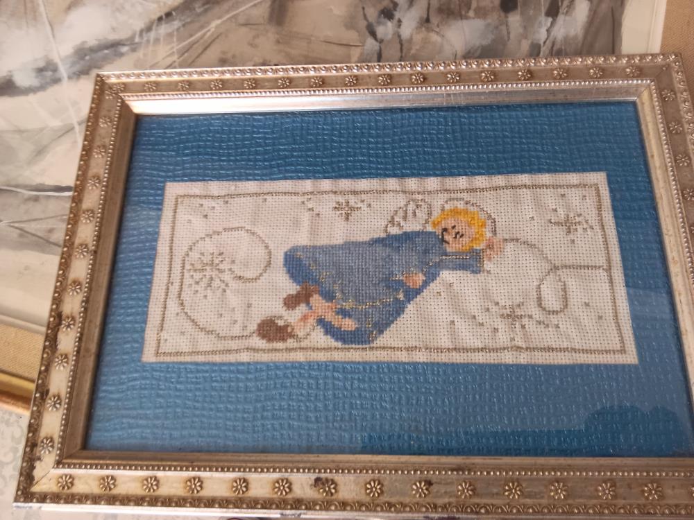 PETIT CADRE BRODÉ ANGE