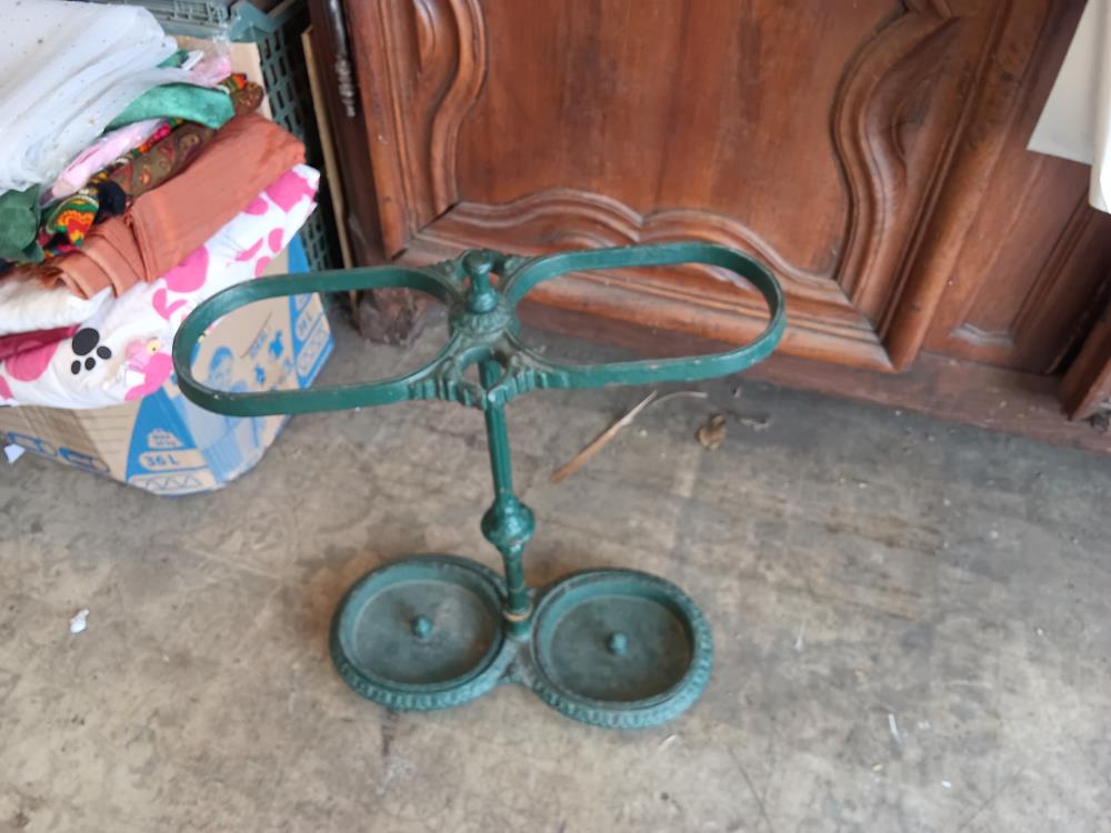 PORTE PARAPLUIE EN FONTE