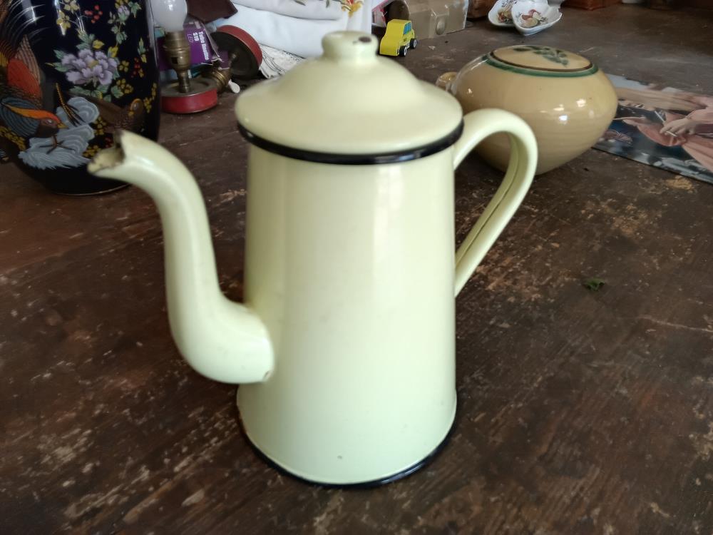 CAFETIERE EMAILLEE JAUNE