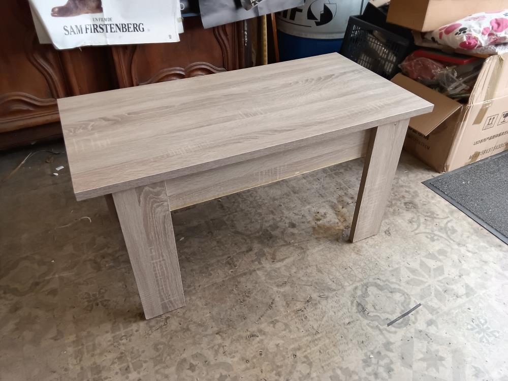 TABLE BASSE RELEVANTE